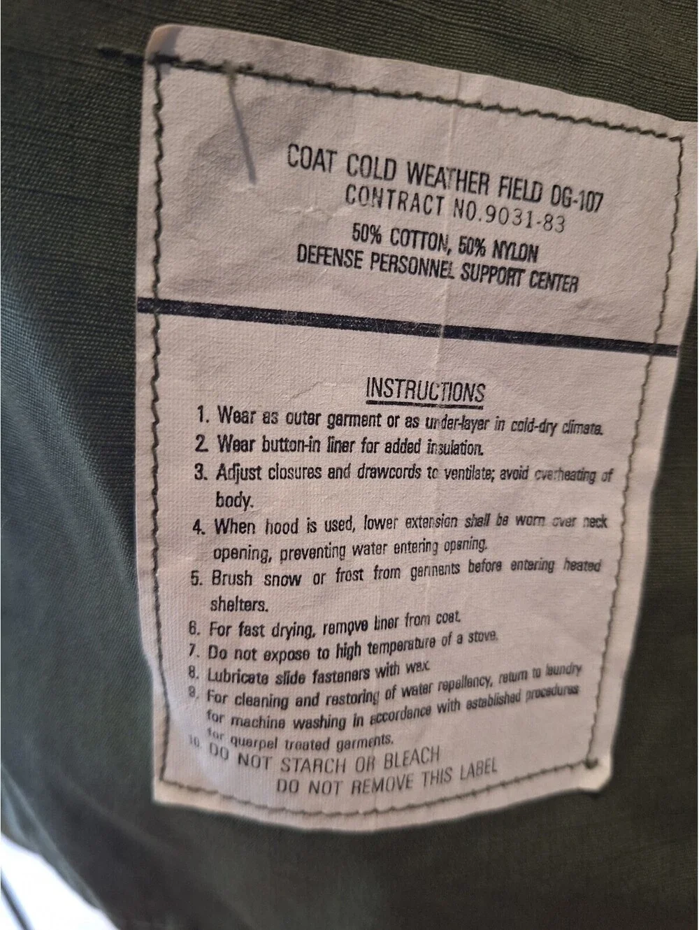 M-65 vintage 1983 cold weather air force military field coat. Medium- Long.